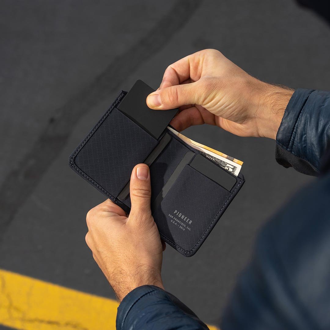 Pioneer Launches: Altitude Billfold Wallet